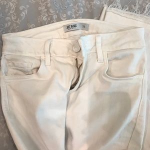 Just Black- White Jeans-Size 26